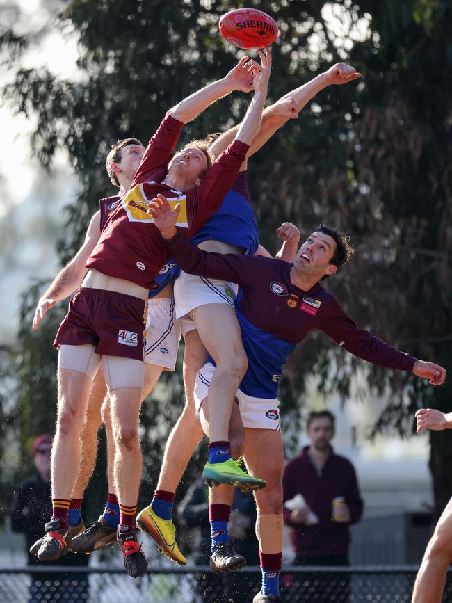 Matt Duckworth can’t hold the mark. Picture: George Salpigtidis