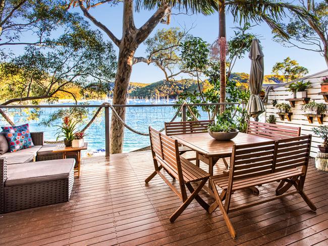 The deck looking over to Ku-ring-gai Chase across Pittwater.