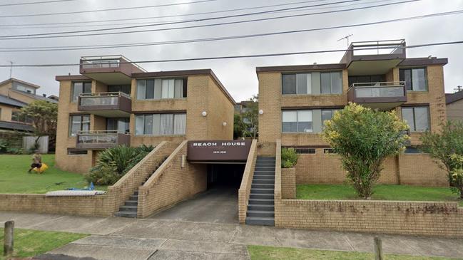 The existing apartment block at 122-128 Hewlett Street has been in private hands since the ‘70s. Image: Google.