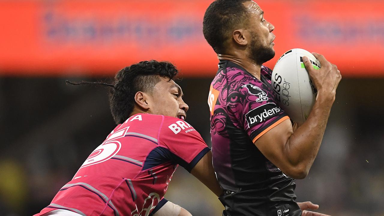 Wests Tigers vs North Queensland Cowboys, jersey clash, pink