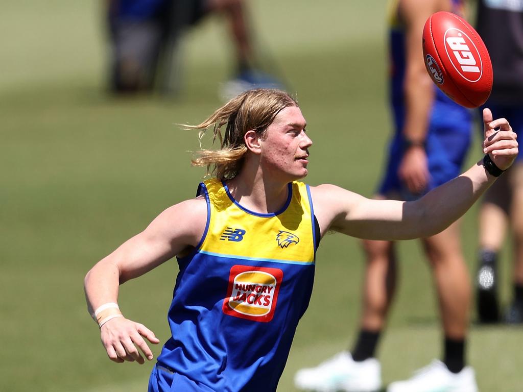 Tyrell Dewar outfoxed Harley Reid, nailing him in a tackle after the No.1 pick tried on his token fend-off. Picture: Getty Images