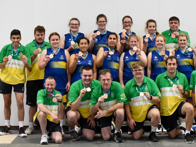 Australia's men's and women's basketball teams celebrate bronze. Picture credit: Special Olympics Australia