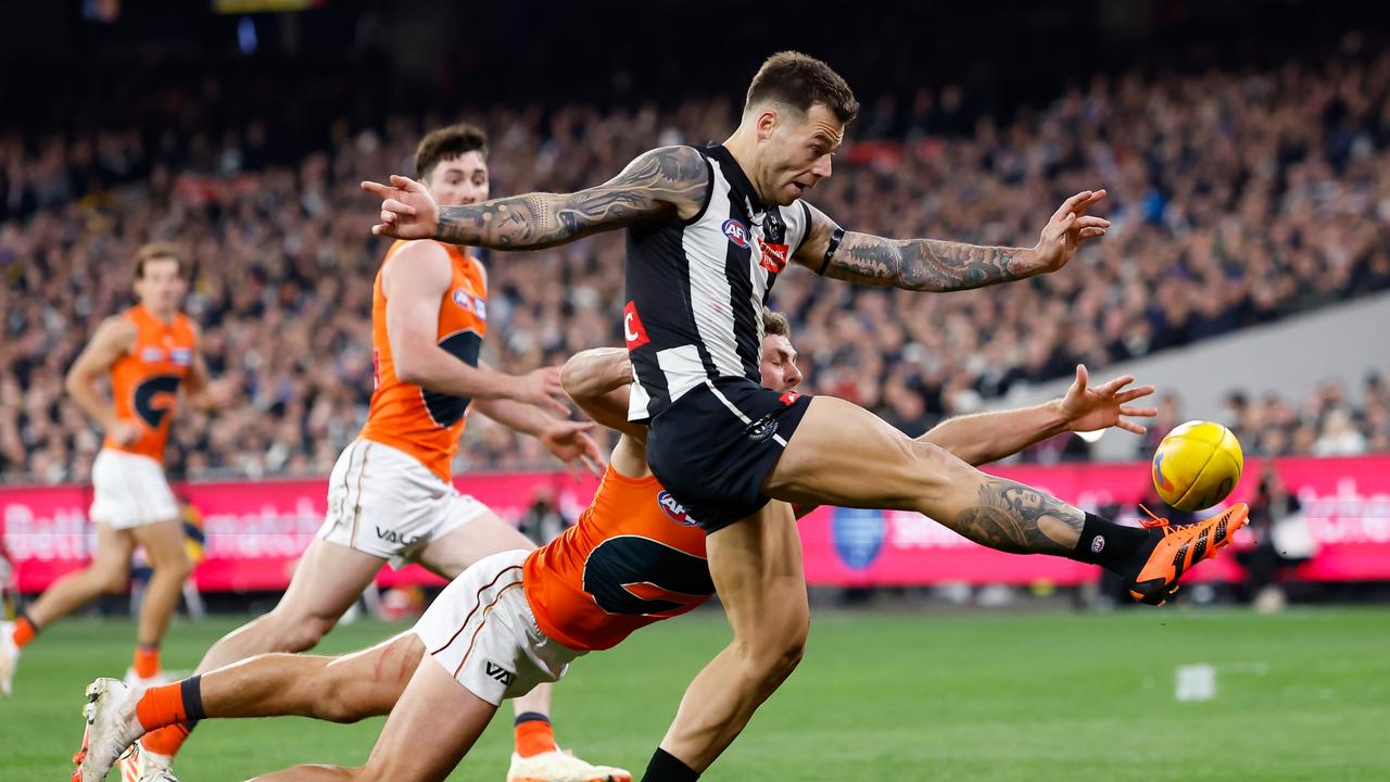 Jamie Elliott is desperate to taste premiership success before the end of his career. Picture: Dylan Burns/AFL Photos via Getty Images