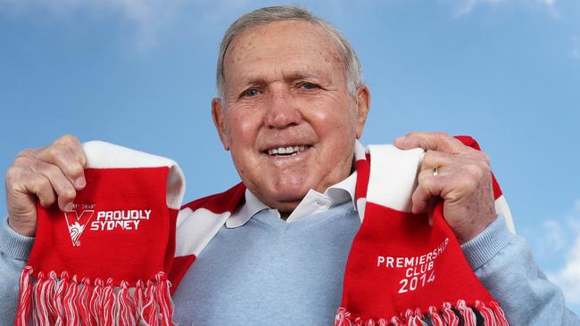 AFL and Swans great Bob Skilton. Picture: David Crosling