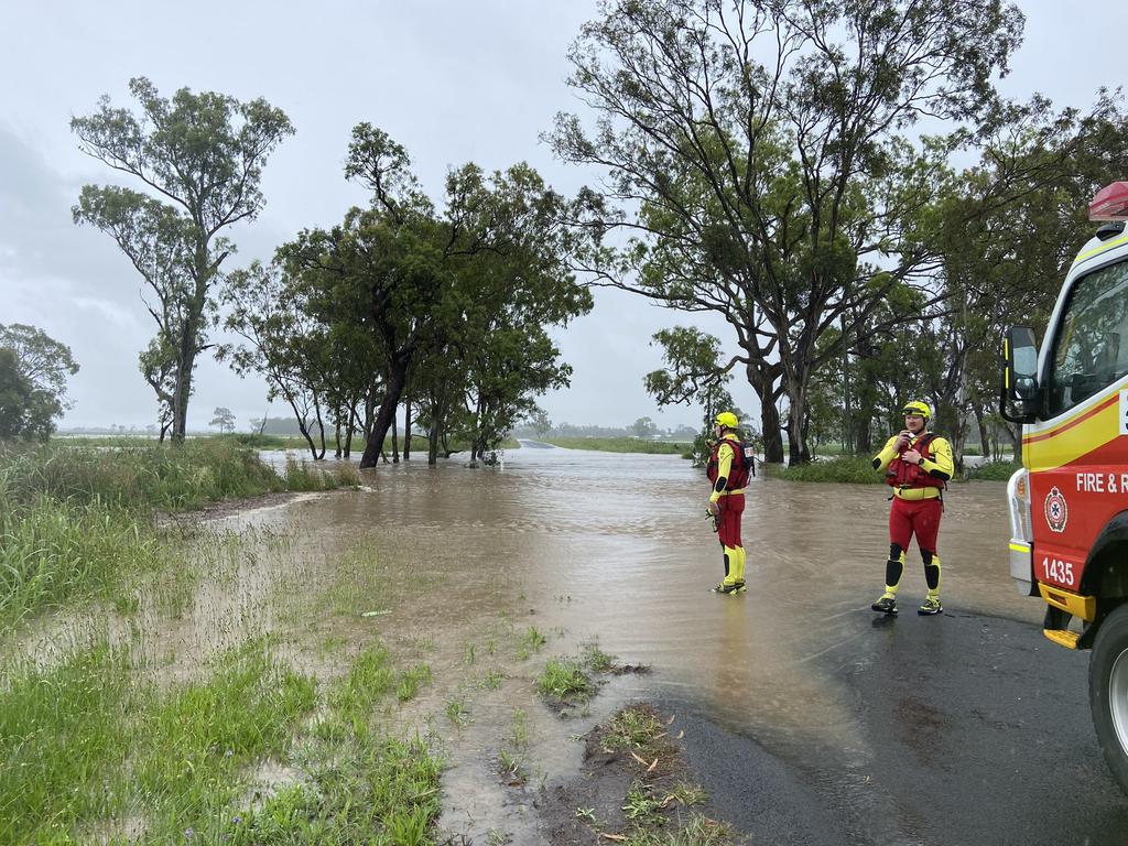 SES crews search for a vehicle that was seen in flood waters at Yalangar. Picture: 7 news