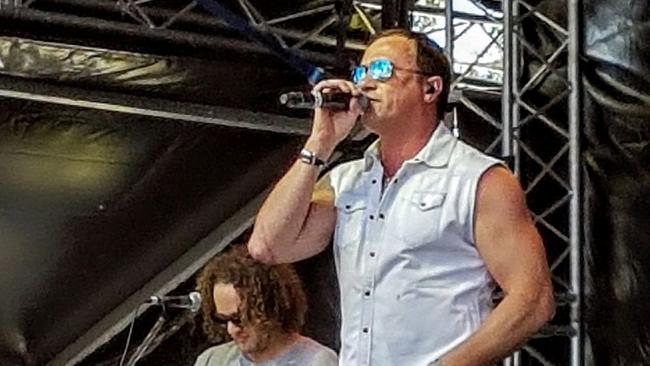 Singer Shannon Noll on stage at Sounds by the River in Mannum on Saturday, January 14. Photo: Lisa Mundy/Facebook.