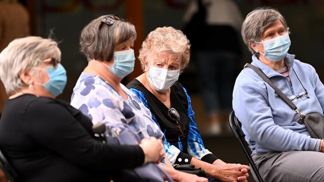 BRISBANE, AUSTRALIA - NewsWire Photos - JULY 19, 2022. People were face masks in central Brisbane as covid infections and hospitalisations are on the rise.Picture: NCA NewsWire / Dan Peled