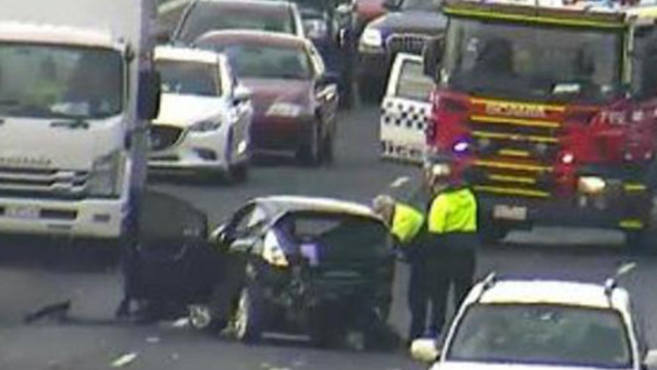 Monash Freeway Closed Woman Fighting For Life After Serious Car Crash Au — Australia 7510