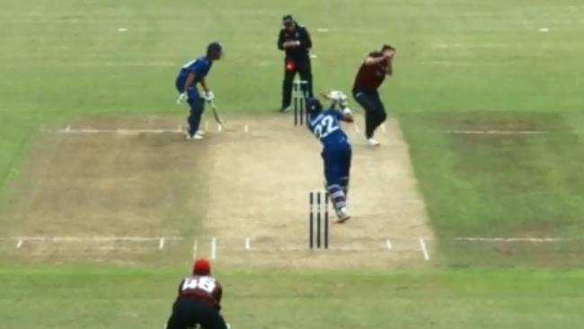 Auckland's Jeet Raval picked up a six via a big deflection off Andrew Ellis' head.