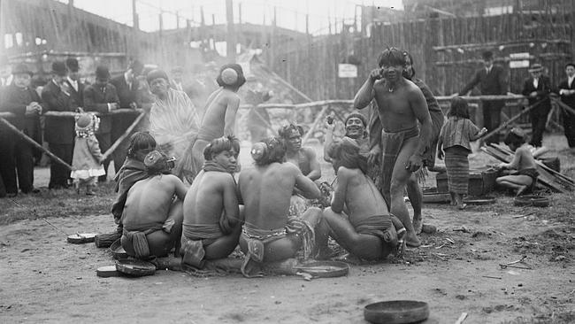 Human zoos: Filipinos in loin cloths sitting in circle together at Dreamland, Coney Island, N.Y. Picture: US Library of Congress