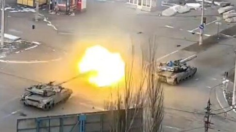 A video released by the Azov militia group appeared to show Ukrainian tanks firing at Russian forces on the streets of the besieged port city Mariupol.