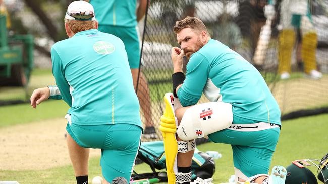 Aaron Finch of Australia speaks with coach Andrew McDonald. Photo by Robert Cianflone/Getty Images