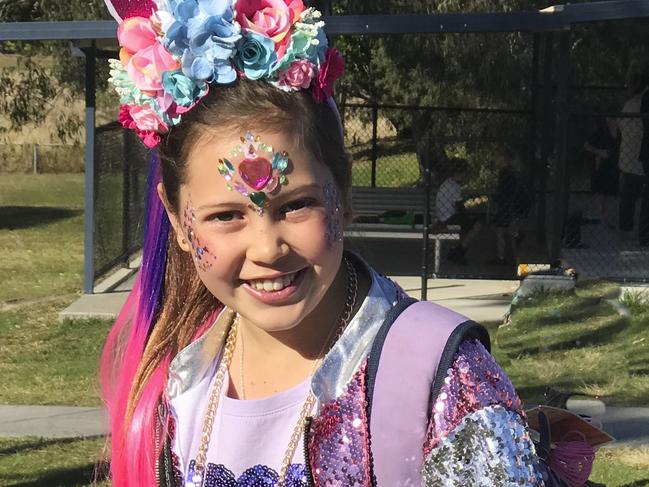 9yo girl’s ‘little idea’ makes $350k