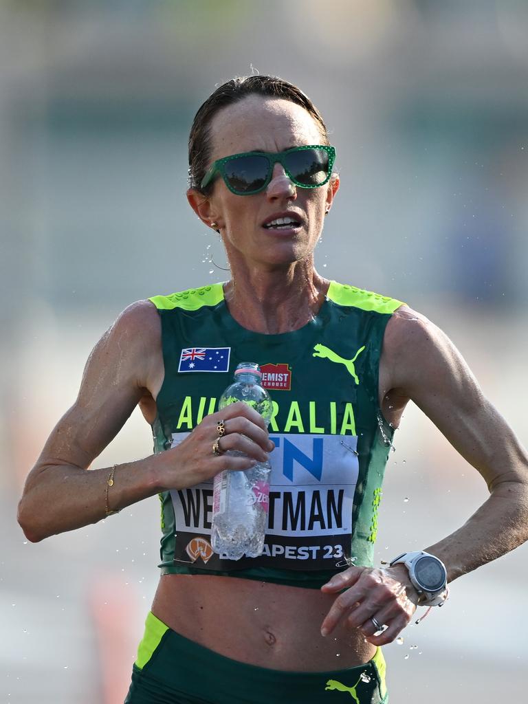 Lisa Weightman during the Women's Marathon at the 2023 World Athletics Championships. Photo by Hannah Peters/Getty Images