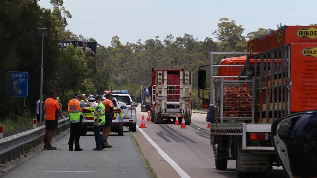 Queensland traffic: Serious incident closes northbound lanes of M1 on ...