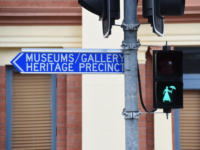 Mary Poppins themed lights at Kent and Richmond Sts in Maryborough.