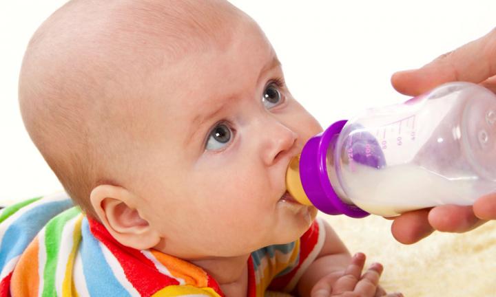 Baby Bottle: Snack Feeding