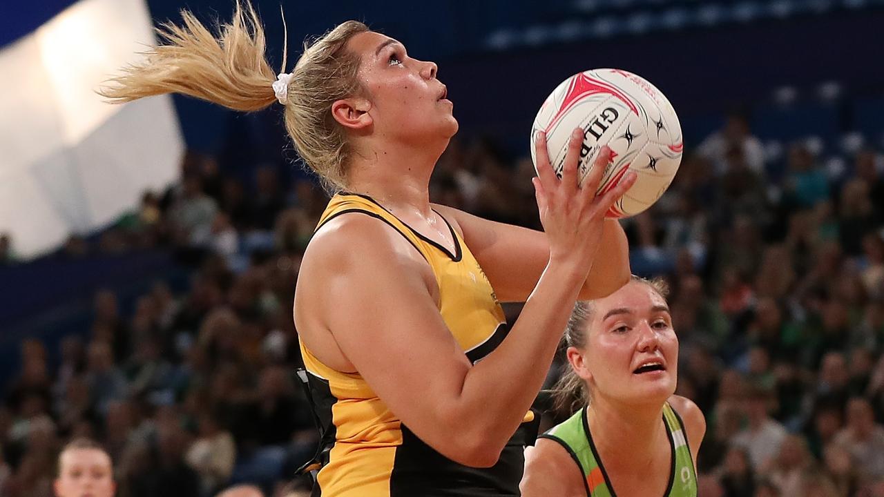 super-netball-2022-firebirds-hand-donnell-wallam-late-chance-to-earn