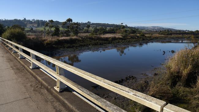 Missing Launceston teen Shyanne-Lee Tatnell, 14, was last seen crossing Launceston's Henry St bridge, heading towards Ravenswood, just after 8.30pm Sunday, April 30, 2023. Picture: Alex Treacy