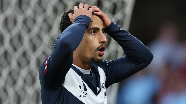MELBOURNE, AUSTRALIA - MAY 05: Daniel Arzani of the Victory reacts after a missed shot on goal during the A-League Men Elimination Final match between Melbourne Victory and Melbourne City at AAMI Park, on May 05, 2024, in Melbourne, Australia. (Photo by Robert Cianflone/Getty Images)
