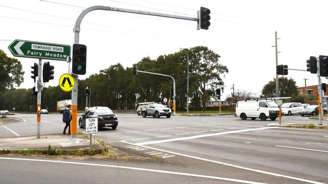 The crash scene on the corner Memorial Drive and Towradgi Road in Towradgi in Wollongong where a child involved in the crash died. Picture: Richard Dobson