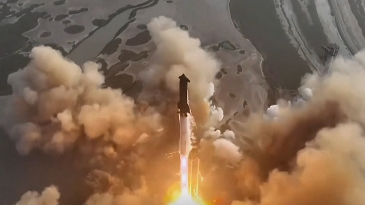 SpaceX Starship launch fails as spacecraft spirals out of control