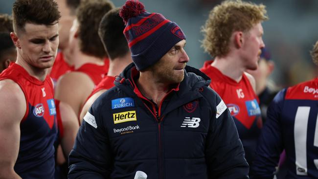 Melbourne coach Simon Goodwin will return to hospital on Sunday for more treatment as he battles an infection, but says he’s ‘feeling healthy’. Picture: Daniel Pockett / Getty Images