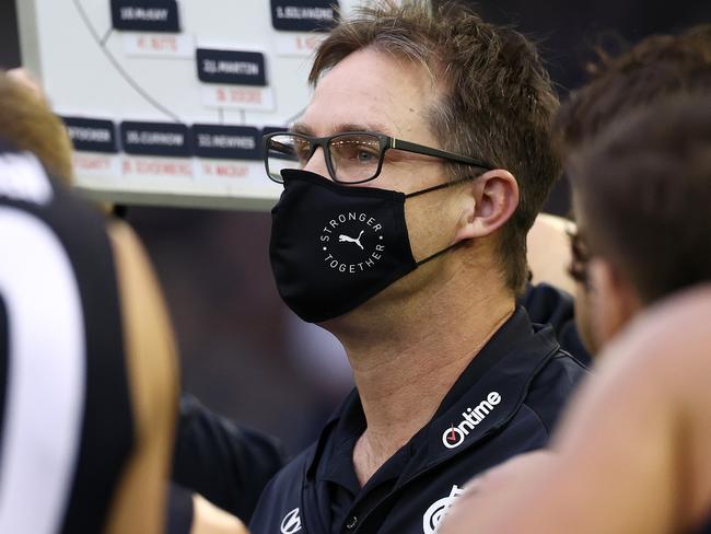 AFL Round15 .Carlton vs Adelaide at Marvel Stadium, Melbourne. 27/06/2021.  David Teague, senior coach of Carlton at qtr time    .  Pic: Michael Klein