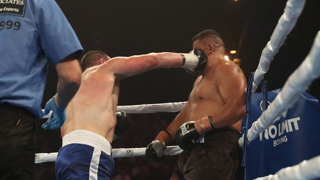 Gallen was too strong for the veteran fighter. Picture: Brett Costello