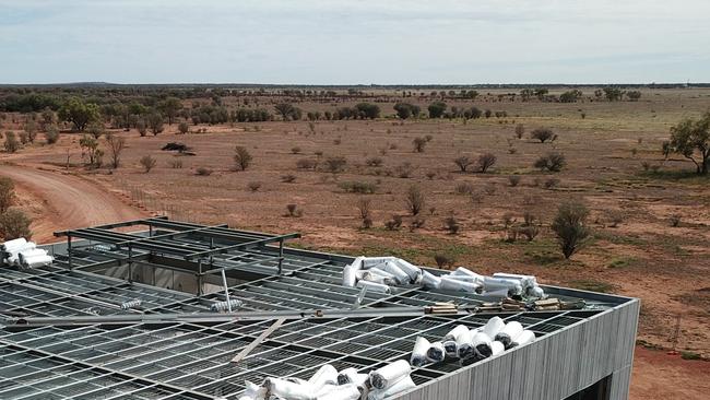 The walls are going up at the $6.615 million Eromanga Natural History Museum’s new visitor centre, café, theatre, interpretative corridor and amenities.