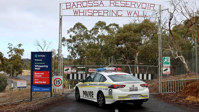 Police at the gate of the Whispering Wall in the Barossa on Thursday morning. Picture: NCA NewsWire / Kelly Barnes