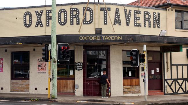 The Oxford Tavern at Petersham is temporarily closed after more than 40 Covid cases were linked to a trivia night at the pub. Picture: NCA NewsWire / Damian Shaw