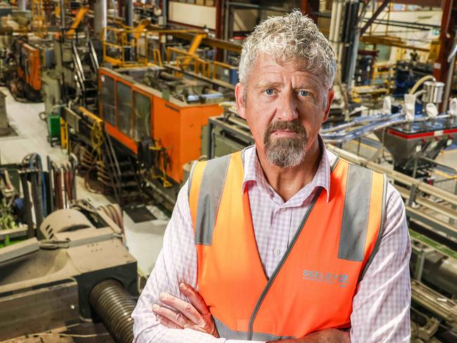 NEWS ADVPower Prices for BusinessesJon Seeley Group Managing Director looking over the manufacturing floor. Image/Russell Millard Photography