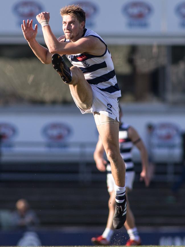 Ryan Gardner in full flight at Geelong. Picture: ARJ GIESE