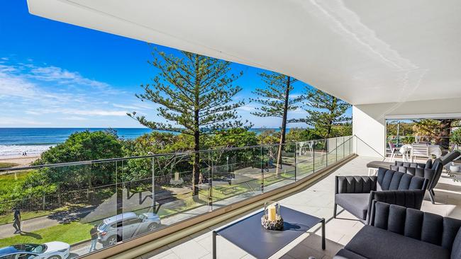 1/19 Broadbeach Boulevard, Broadbeach.