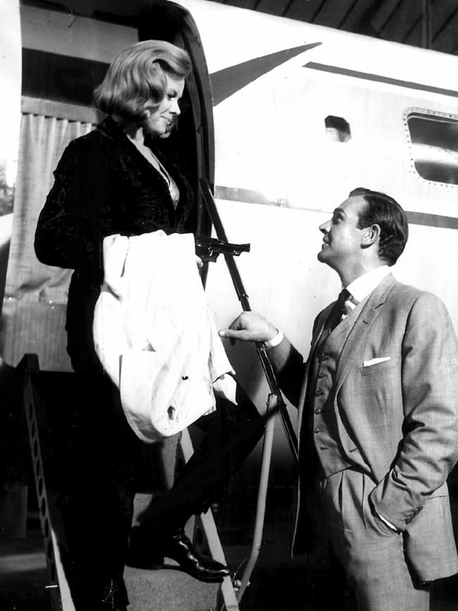 Honor Blackman and Sean Connory in Goldfinger.