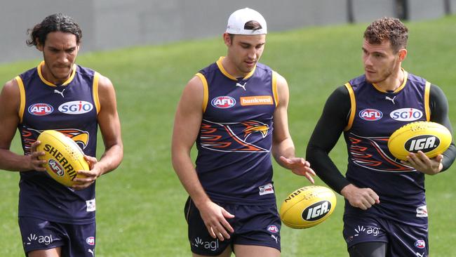 Can we trust Eagles’ utility Elliot Yeo, centre, to score consistently in 2018?