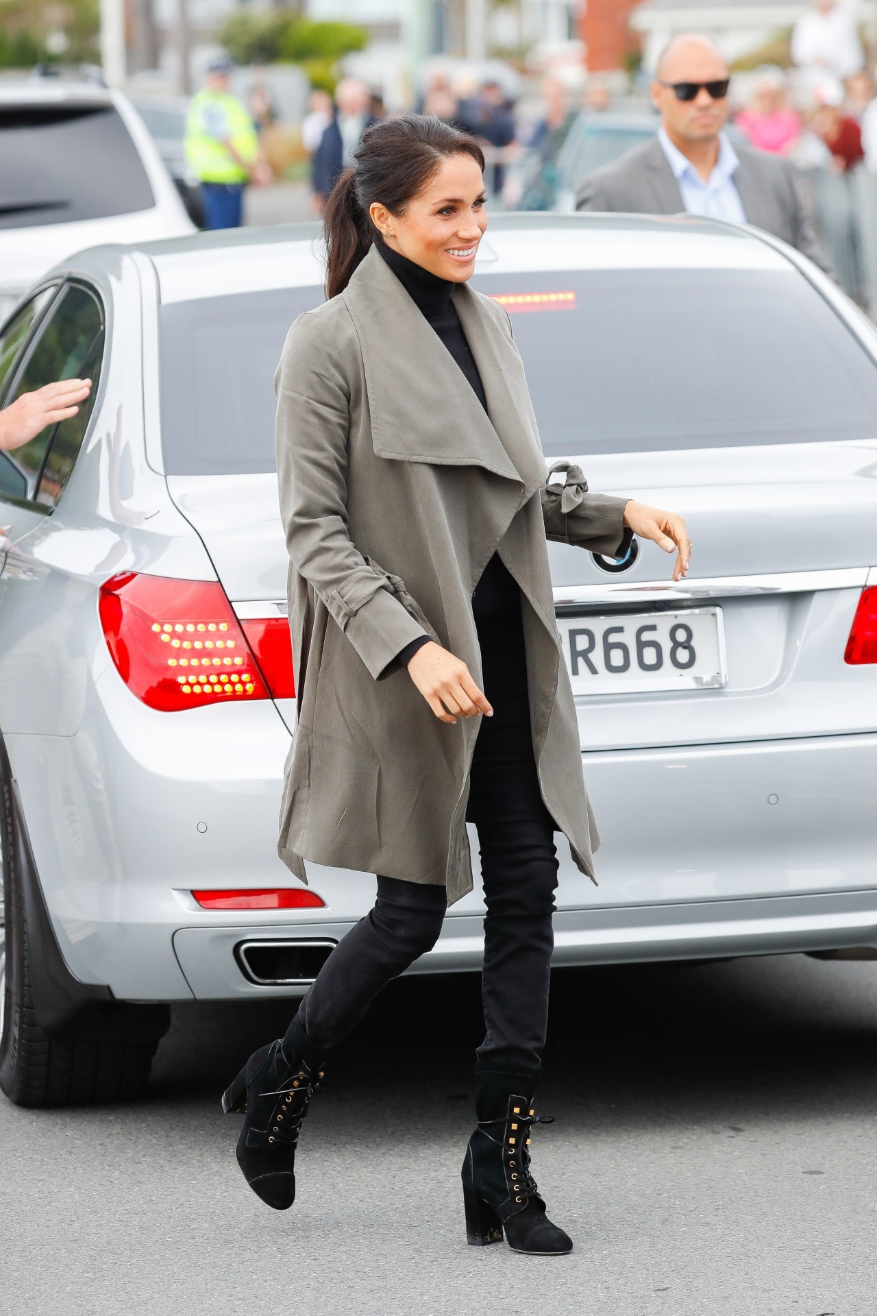 <p><em>Image credit: Getty Images</em></p><p>Meghan Markle wearing Jac + Jack in New Zealand in 2018.</p><p><strong>Shop Jac + Jack <a href="https://prf.hn/click/camref:1101lezCS/pubref:VA----/destination:https://www.theiconic.com.au/jac-jack/" target="_blank" rel="nofollow noopener">here</a>.</strong></p>