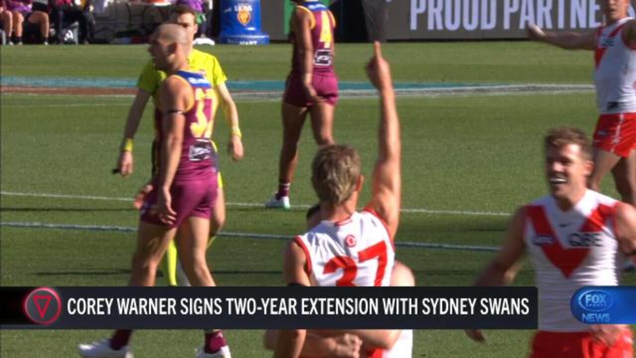 Corey Warner inks Swans extension