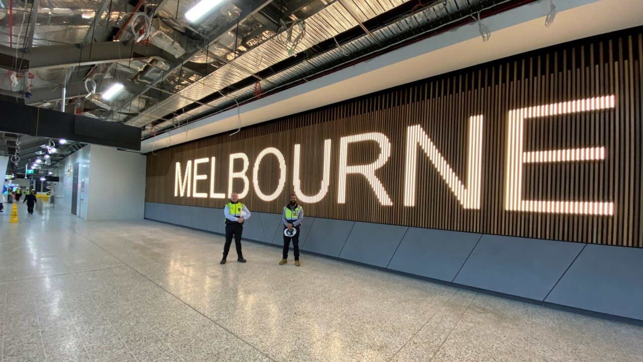 Andrews government suspends flights carrying returning Australians