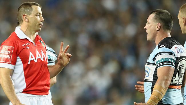 Sharks skipper Paul Gallen argues with referee Ben Cummins during the NRL Preliminary Final match between Cronulla and the North Queensland Cowboys. Picture: Getty Images