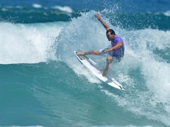 Joel Parkinson in the 2019 Australian Boardriders Battle National Final. Picture credit: WSL/Blainey Woodham.