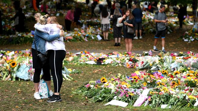 Members of the public visit the flowers in Green Park in memory of Queen Elizabeth II on Tuesday. Picture: Getty Images