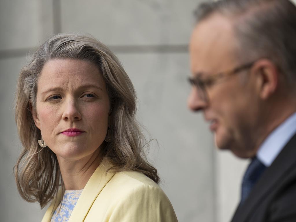 Labor commits $587m to bolster cyber defences