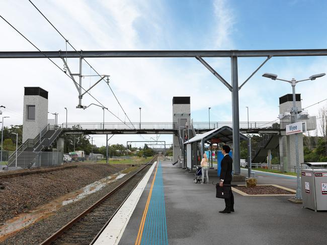 Artist's impression showing the three new lift towers proposed for Wyee Railway Station.