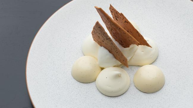 Finale: lemon sorbet with panna cotta, chantilly, black pepper tuile.