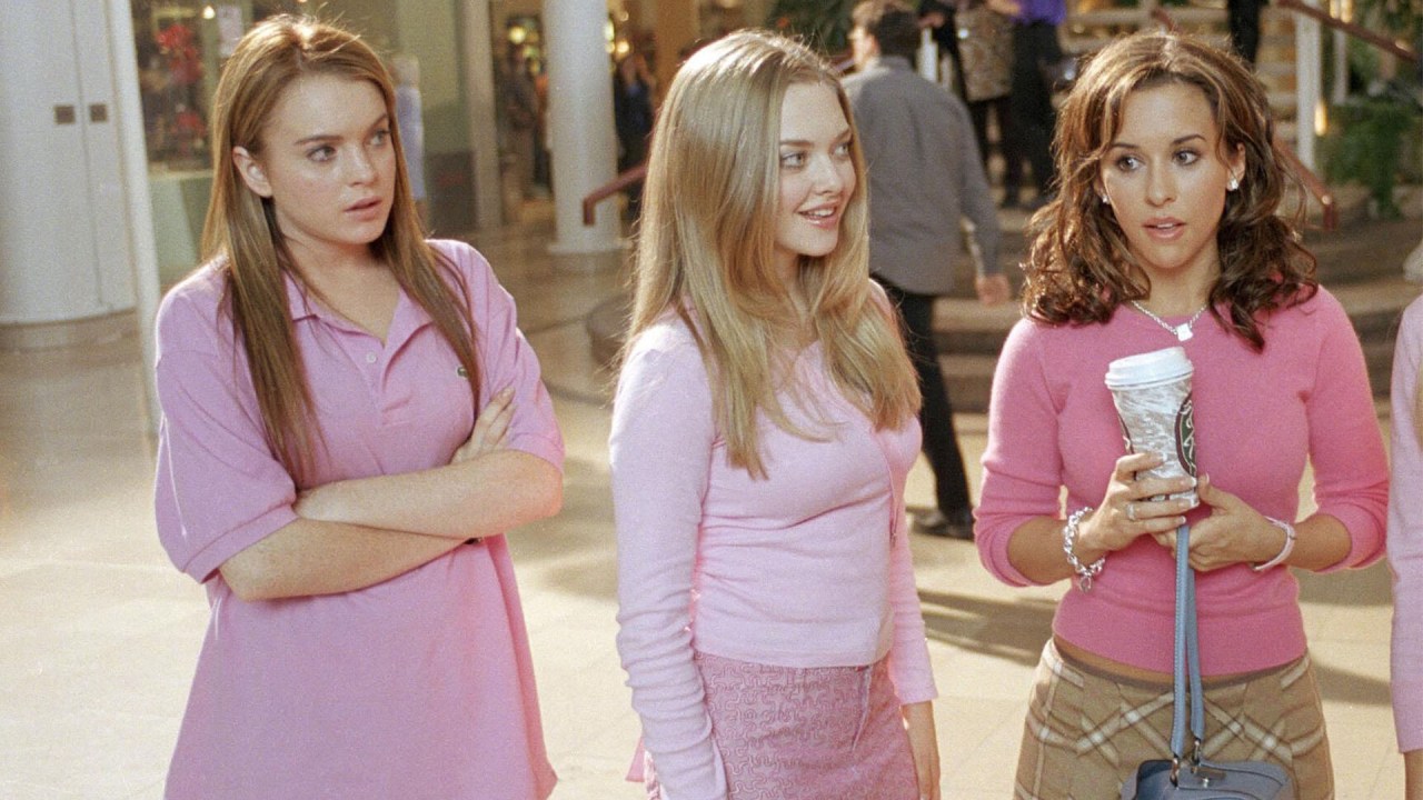 Mean Girls reunion! Lindsay Lohan, Amanda Seyfried, Lacey Chabert seen  shooting for secret project in LA - Entertainment News