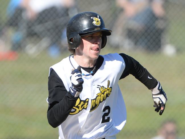 s10dv203 MWBLA baseball elimination final Greenhills Montmorency verse North Balwyn at Greensborough. North Balwyn batter Jordy Young runs to first. Picture: Chris Eastman