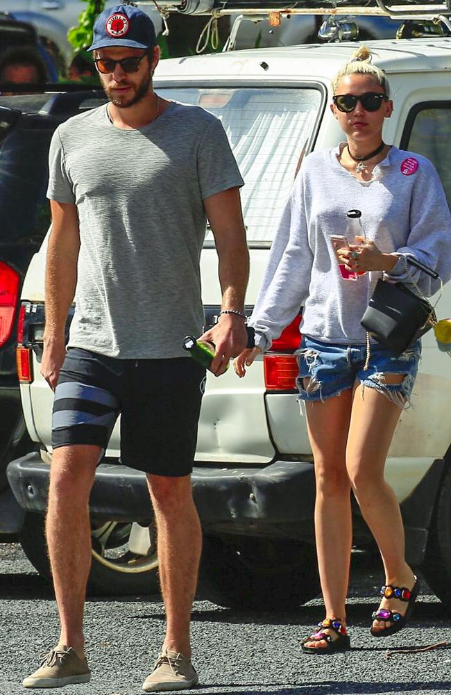 Liam Hemsworth and Miley Cyrus in Byron Bay | photos | news.com.au ...