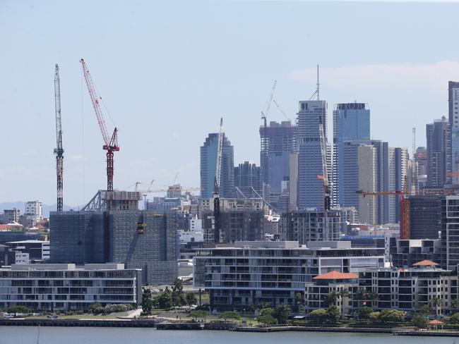 Cranes and construction around Brisbane. Pic Peter Wallis